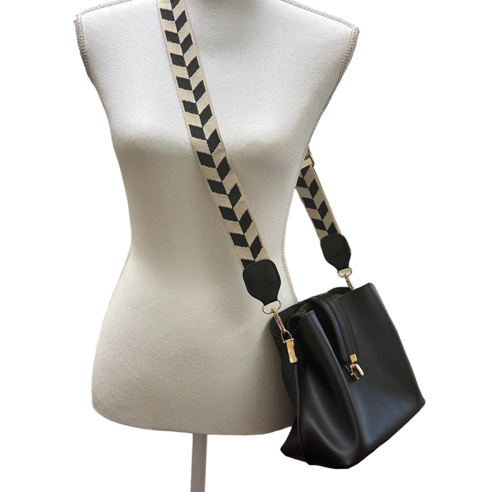 Boutique Crossbody With Removable/Exchangeable Strap